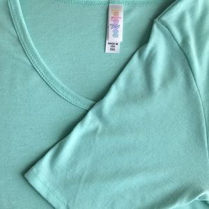 Mint LuLaRoe Perfect Tee